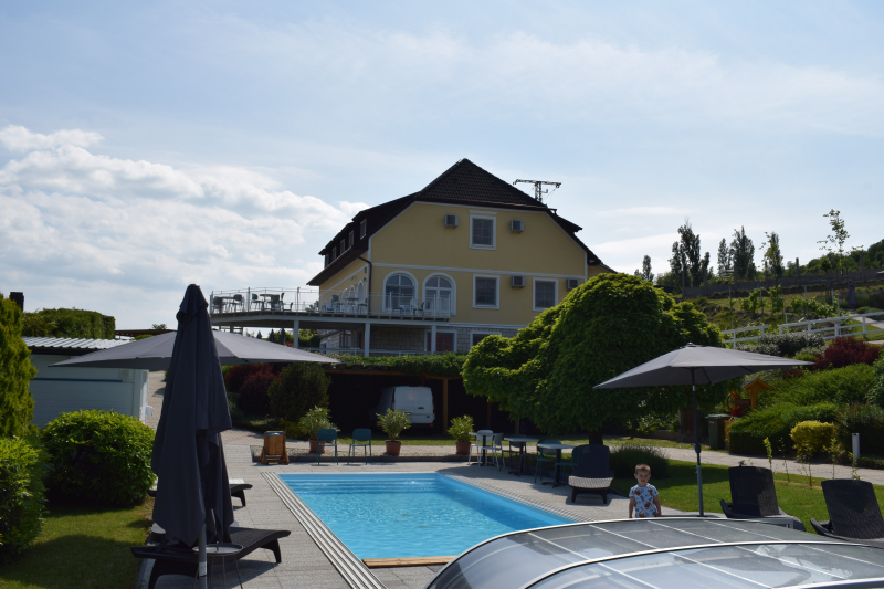 Gasthaus Szivárvány